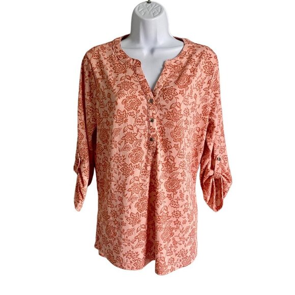 Emily Daniels Floral Design 3/4 Roll Tab Sleeves, Quarter Button, Size Medium - Picture 2 of 9